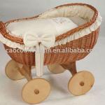 Wicker moses crib