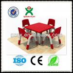 4 kids plastic table and chairs (QX-B7002)