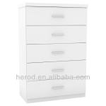 Traditional white 5 drawer chest