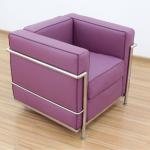 LC2 armchair in puple color 7017-1