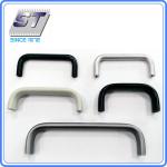 Aluminum extrusion pull handle