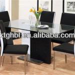 UK popular tempered glass dining table