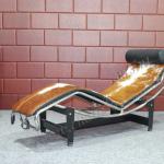 LC4 Chaise Lounge Chair