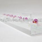 translucent-elegance-chic-wedding-theme-table-decor-centerpieces-wedding-flowers