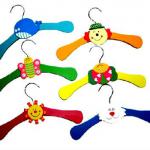 New Wooden Child Cloth Coat Hangers with Animal Cartoon