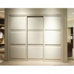 Bedroom Furniture Modern Wardrobe with 3 Sliding Doors Design from OPPEIN