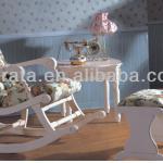 2013 top sell leisure rocking chair is made by imported rubber wood