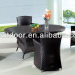 outdoor rattan dining table