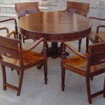 CLASSIC DESIGNER DINING TABLE