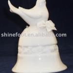 3.8&#39;&#39;ceramic bell C1-B04 with animal for holiday decoration (E525)