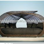 Garden rattan daybed with canopy