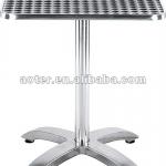 Foldable aluminum table