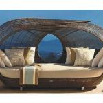 Comfortable Outdoor Round Rattan Daybed