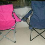 Folding camping chair with cup holder