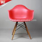 eames molded plastic armchair - dowel leg