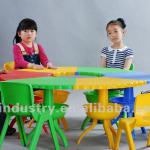 nursery plastic table 0102
